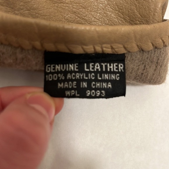 Hawk by Gates Genuine Leather Tan Gloves - Picture 6 of 6